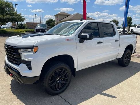 Certified 2024 Chevrolet Silverado 1500 LT Trail Boss w/ LT Trail Boss Premium Package AWD/4WD image 2