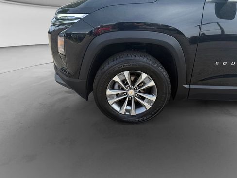 Used 2025 Chevrolet Equinox LT image 9