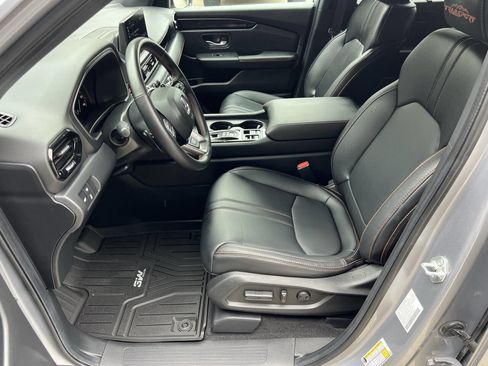 Used 2024 Honda Pilot TrailSport image 15