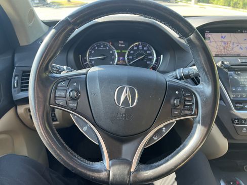 Used 2018 Acura MDX w/ Advance Package FWD image 15