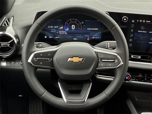 New 2026 Chevrolet Equinox LT w/ Convenience Package II image 21