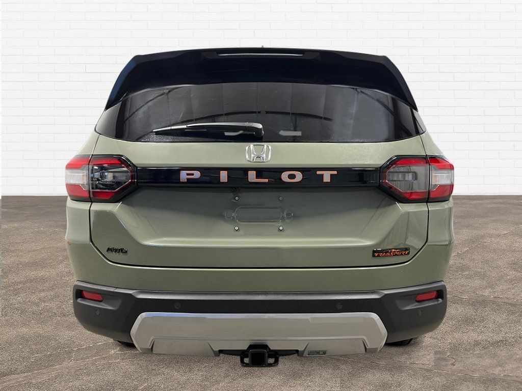 New 2026 Honda Pilot TrailSport image 5
