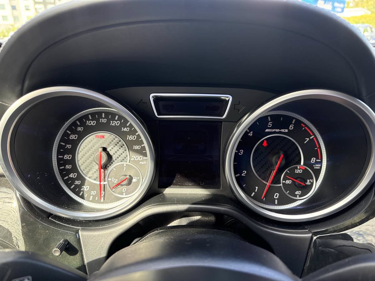 Used 2016 Mercedes-Benz GLE 63 AMG 4MATIC image 27