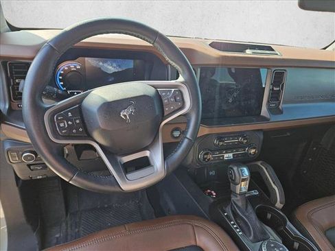 Used 2024 Ford Bronco Outer Banks image 15