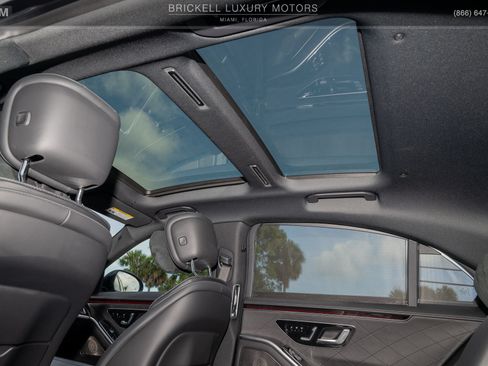 Used 2024 Mercedes-Benz S 580 4MATIC Sedan w/ AMG Line image 23