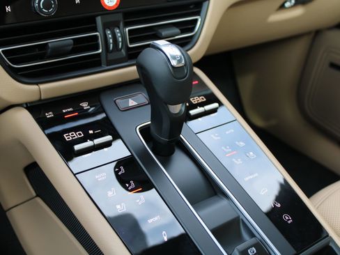 New 2026 Porsche Macan S image 20