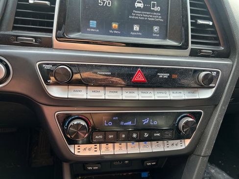 Used 2018 Hyundai Sonata Limited image 26