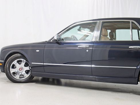 Used 2006 Bentley Arnage R RWD image 12