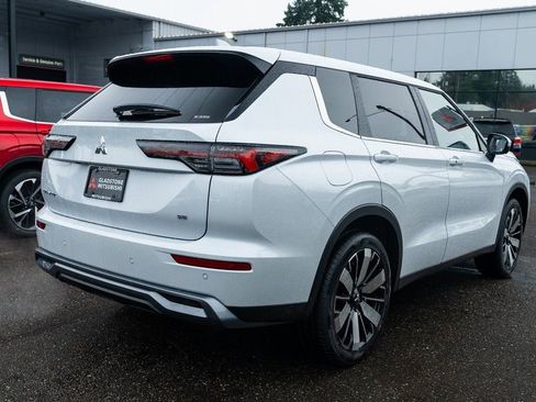 New 2026 Mitsubishi Outlander SE image 6