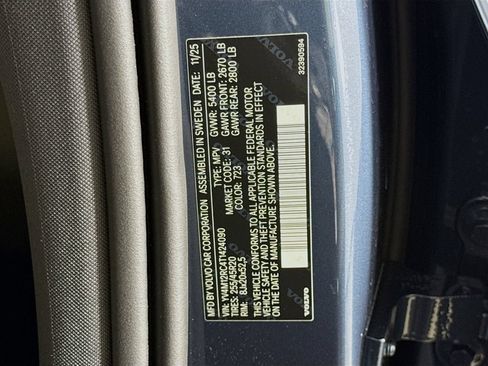 New 2026 Volvo XC60 B5 Plus w/ Protection Package Premier AWD/4WD image 32