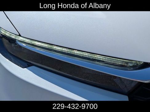 Used 2024 Honda CR-V LX image 3