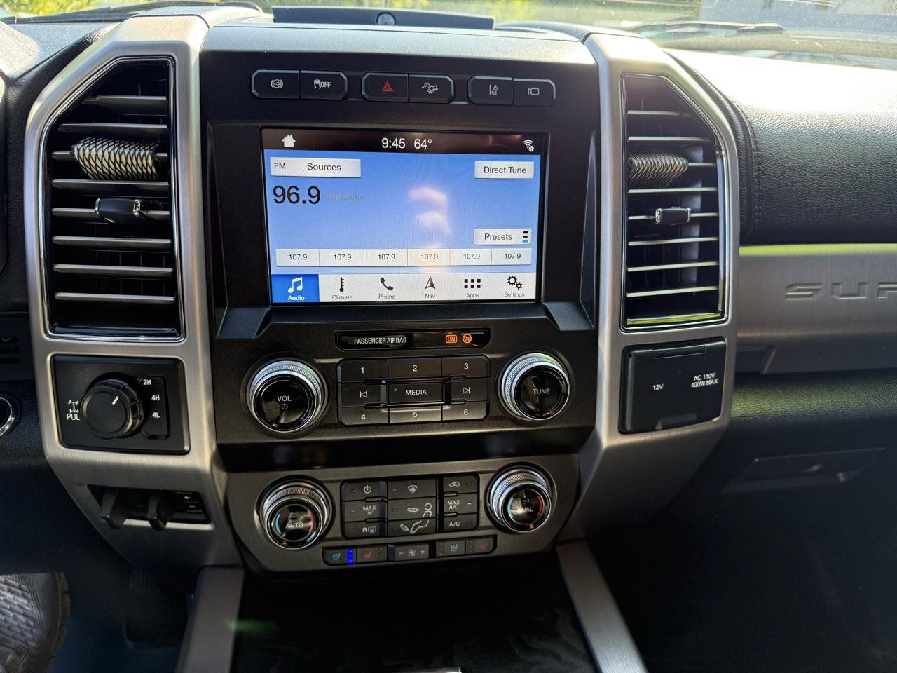 Used 2019 Ford F350 Platinum w/ Platinum Ultimate Package AWD/4WD image 39
