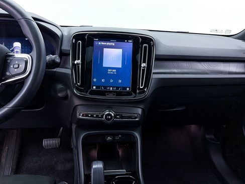 Used 2023 Volvo XC40 Recharge Plus AWD/4WD image 11