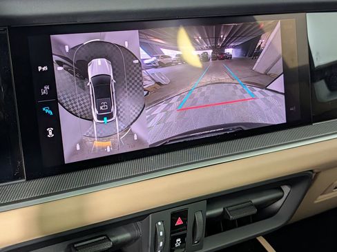 New 2026 Porsche Cayenne Coupe image 34