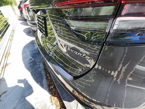 Used 2022 Maserati Levante Modena image 7