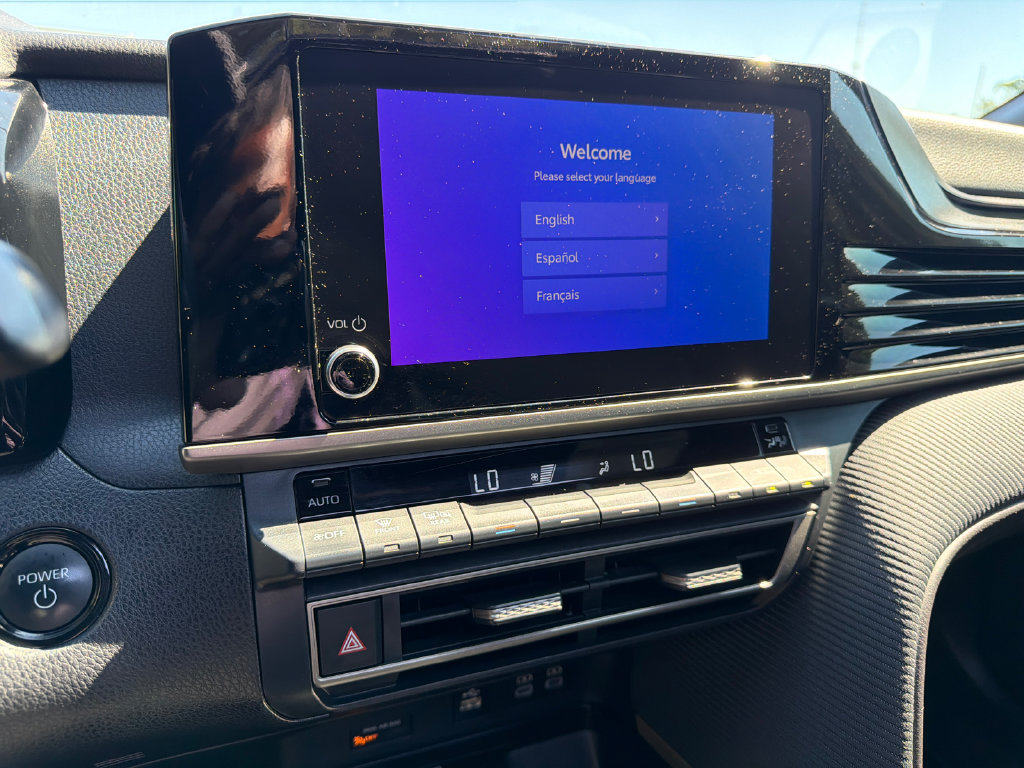 Used 2025 Toyota Camry SE w/ Convenience Package FWD image 32