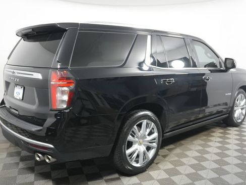 Used 2024 Chevrolet Tahoe High Country AWD/4WD image 3