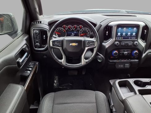 Used 2022 Chevrolet Silverado 1500 LT image 4