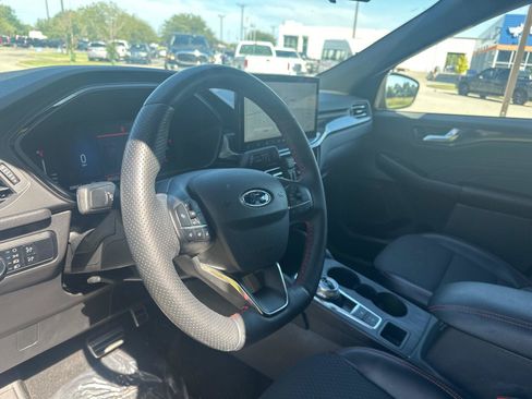 Used 2024 Ford Escape ST-Line w/ Tech Pack #1 AWD/4WD image 15
