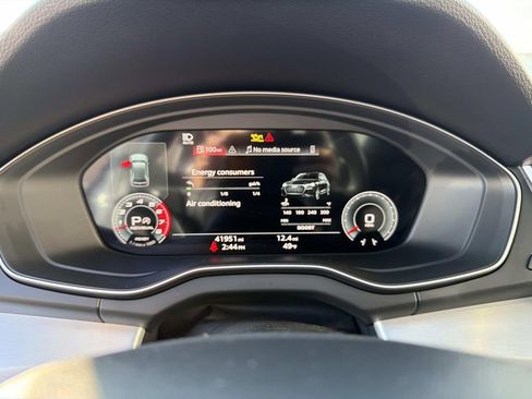 Used 2021 Audi SQ5 Premium Plus w/ Premium Plus Package image 33