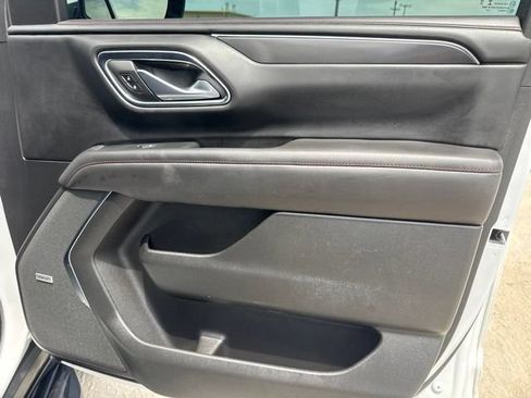 Used 2022 Chevrolet Tahoe RST w/ Luxury Package RWD image 19