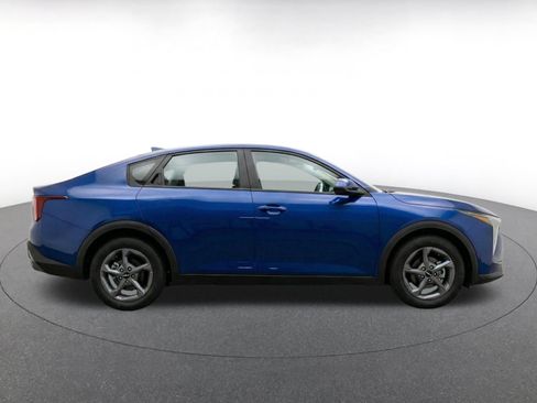 Used 2025 Kia K4 FWD image 13