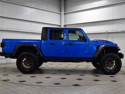 Used 2024 Jeep Gladiator Rubicon w/ Convenience Group image 8