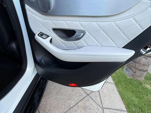 Used 2018 Mercedes-Benz GLC 43 AMG 4MATIC image 23