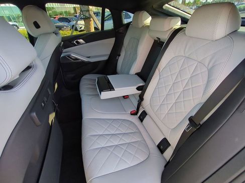 Used 2023 BMW X6 xDrive40i w/ Climate Comfort Package image 14