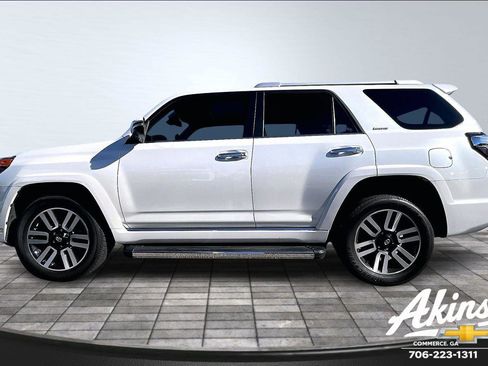 Used 2024 Toyota 4Runner Limited image 15