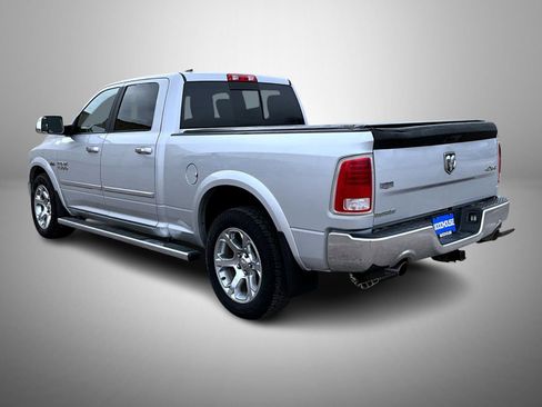 Used 2018 RAM 1500 Laramie image 7
