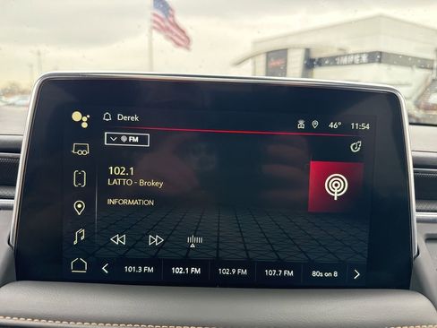 Used 2023 GMC Yukon XL AT4 image 20