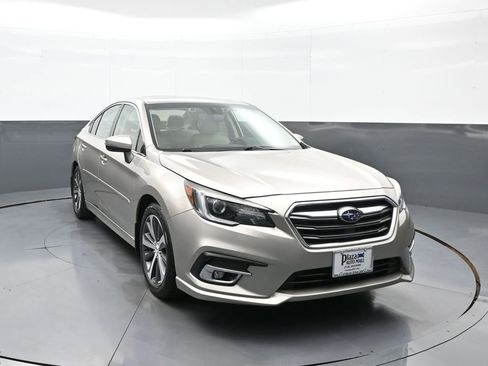 Used 2018 Subaru Legacy 2.5i Limited image 3