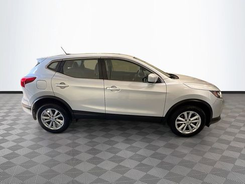 Used 2017 Nissan Rogue Sport S w/ S Appearance Package image 7