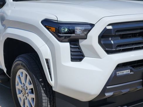 New 2026 Toyota Tacoma SR5 RWD image 7
