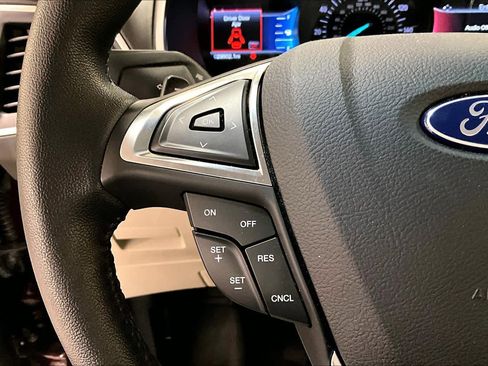 Used 2017 Ford Edge Titanium image 24