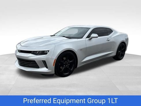 Used 2018 Chevrolet Camaro LT RWD image 1