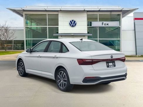New 2026 Volkswagen Jetta SE image 3
