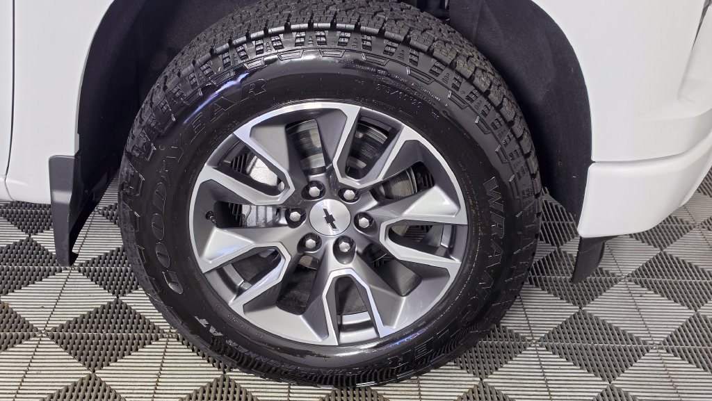 Used 2025 Chevrolet Silverado 1500 RST w/ RST All Star Premium Package AWD/4WD image 11
