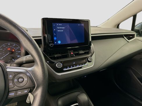 Used 2025 Toyota Corolla LE image 26