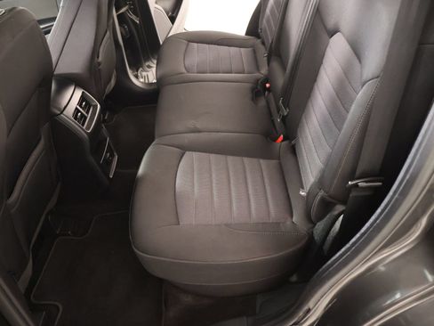 Used 2018 Ford Edge SE FWD image 11