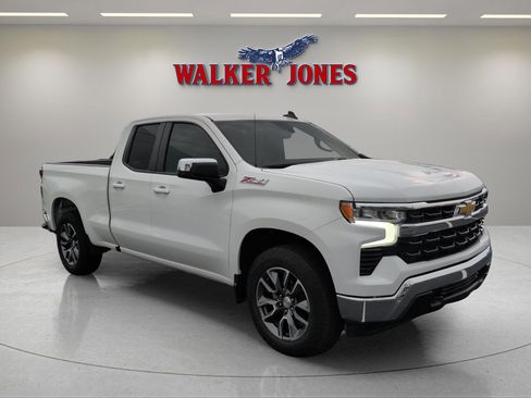New 2025 Chevrolet Silverado 1500 LT w/ Z71 Off-Road Package image 25