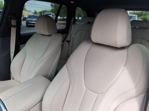 Used 2019 BMW X5 xDrive40i w/ Premium Package 2 AWD/4WD image 10