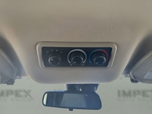 Used 2025 Chevrolet Express 3500 LT w/ LT Preferred Equipment Group RWD image 11