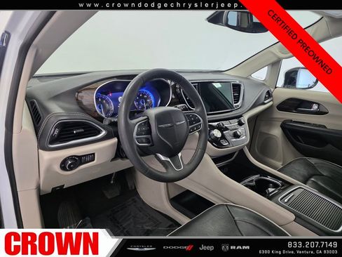 Certified 2023 Chrysler Pacifica Limited image 22