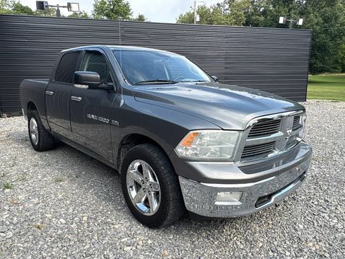 Used 2011 RAM 1500 Big Horn AWD/4WD image 3