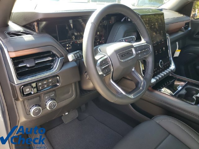 Used 2025 GMC Yukon XL Denali w/ Sun & Power Step Package RWD image 19