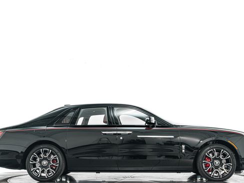 Used 2023 Rolls-Royce Ghost Black Badge w/ Black Badge Ghost Package AWD/4WD image 2