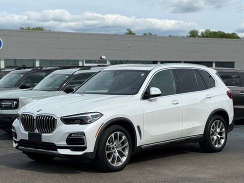 Used 2021 BMW X5 xDrive40i AWD/4WD image 38