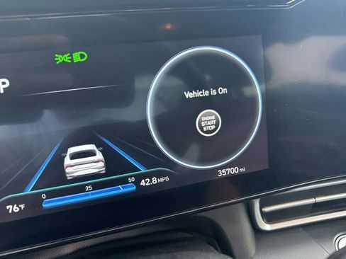 Used 2023 Hyundai Elantra SEL w/ Convenience Package FWD image 10